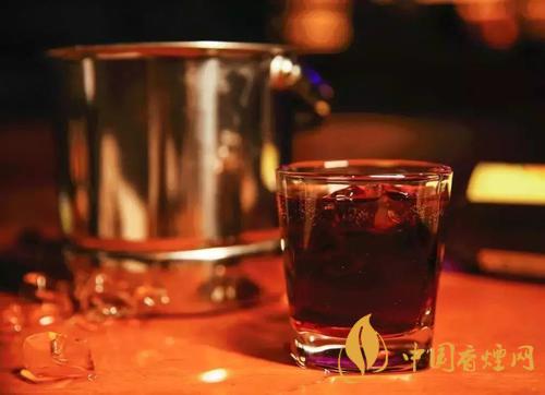 可樂桶是什么酒 非?;鸨目蓸吠罢{(diào)配方法介紹