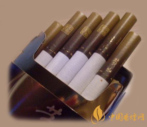 黃山金純和多少錢(qián)一包 黃山金純和香煙價(jià)格合集