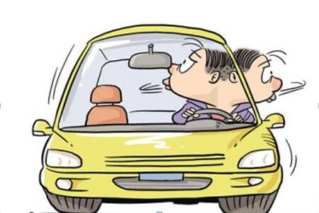 開車抽煙扣分嗎，2018年開車抽煙如何處罰