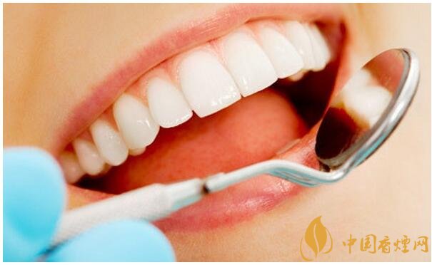 抽煙牙齒黃怎么變白，快速去除煙漬小妙招